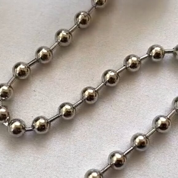 Alien Theme Glossy Crossbody Bag Black - Picture 6 of 8